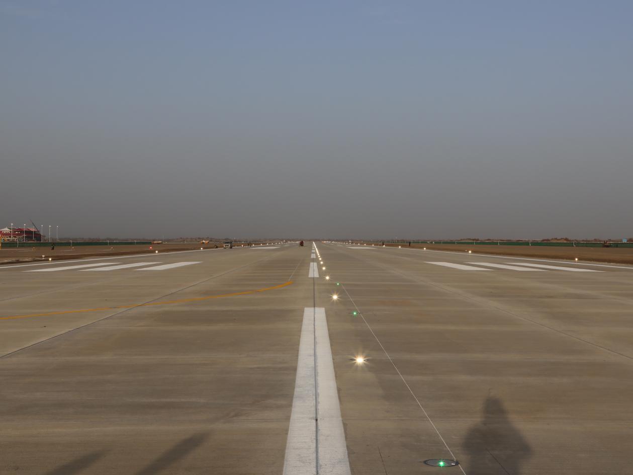 阿拉尔塔里木机场民航专业工程竣工预验收圆满成功