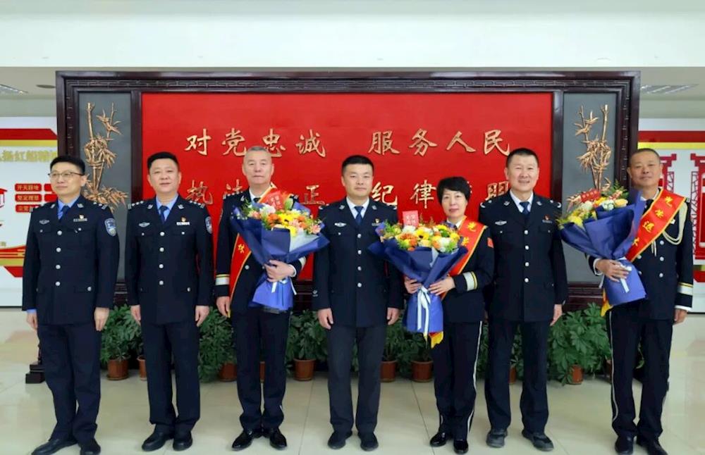 9ef72cec3c8f4e3c8a53911a579dbcca.jpg 9ef72cec3c8f4e3c8a53911a579dbcca.jpg