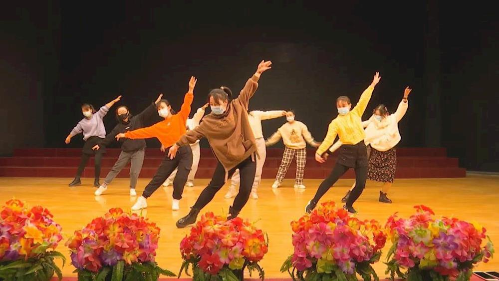 ab7a0e196f7c4be9947234451074e3de.jpg ab7a0e196f7c4be9947234451074e3de.jpg