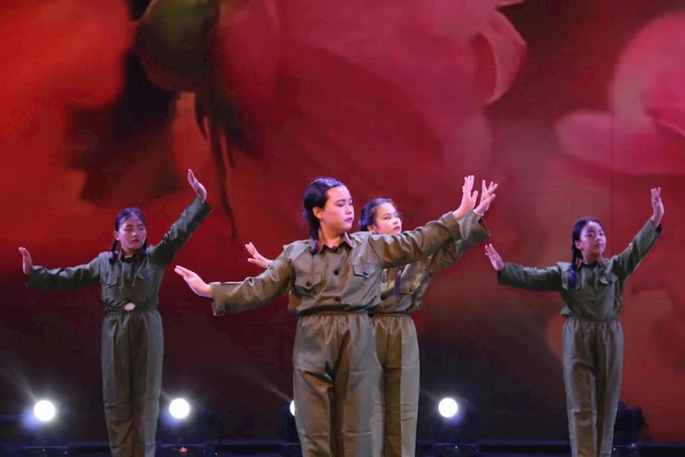 033defc411bd4cdab1a7af184850553f.jpg 033defc411bd4cdab1a7af184850553f.jpg