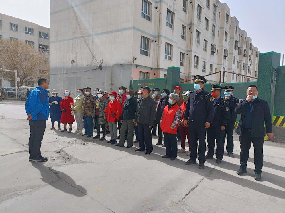 新时代文明实践 | 绿园社区开展环境卫生集中整治行动 为创城助力添彩 