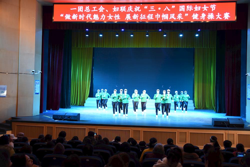 a68e48f6c40e4a118ea15f249f749a33.jpg a68e48f6c40e4a118ea15f249f749a33.jpg