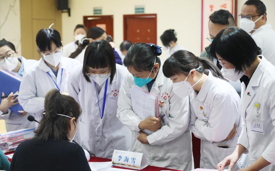 41beb1bee99b4f2390990dfd6d7c6680.jpg 41beb1bee99b4f2390990dfd6d7c6680.jpg