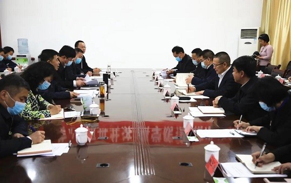 卢跃东在塔里木大学调研疫情防控和复学准备工作