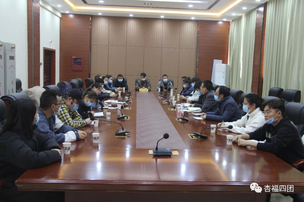师市人力资源和社会保障局赴四团慰问“三支一扶”大学生