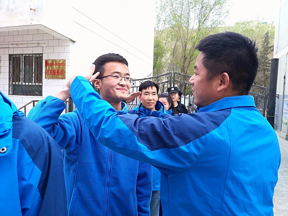 网格员军训强作风，三五九精神永传承