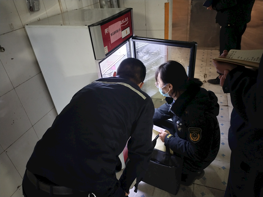 严把企业食品安全关——建业社区开展企业食堂专项检查