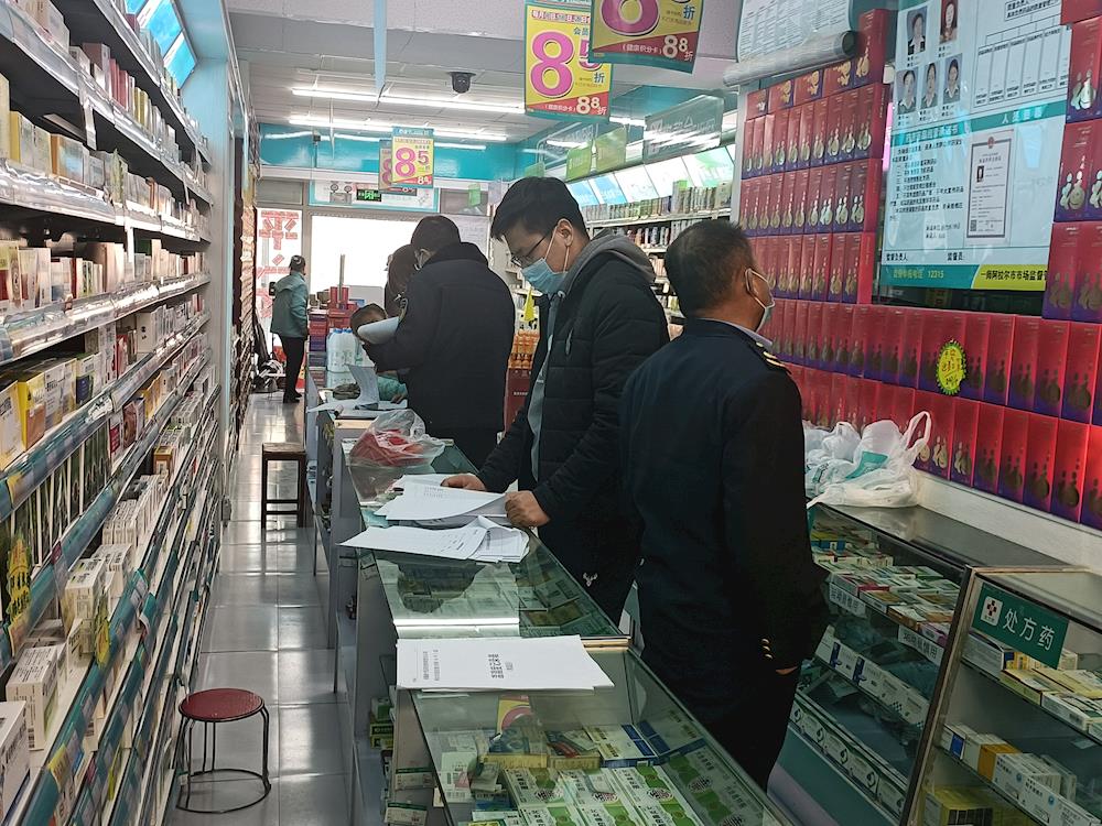 八团开展节前疫情防控市场安全检查