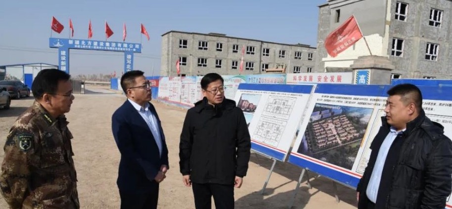 李江在一团调研