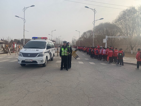 【护校安园】春来桃李含苞放  警校联动正护航