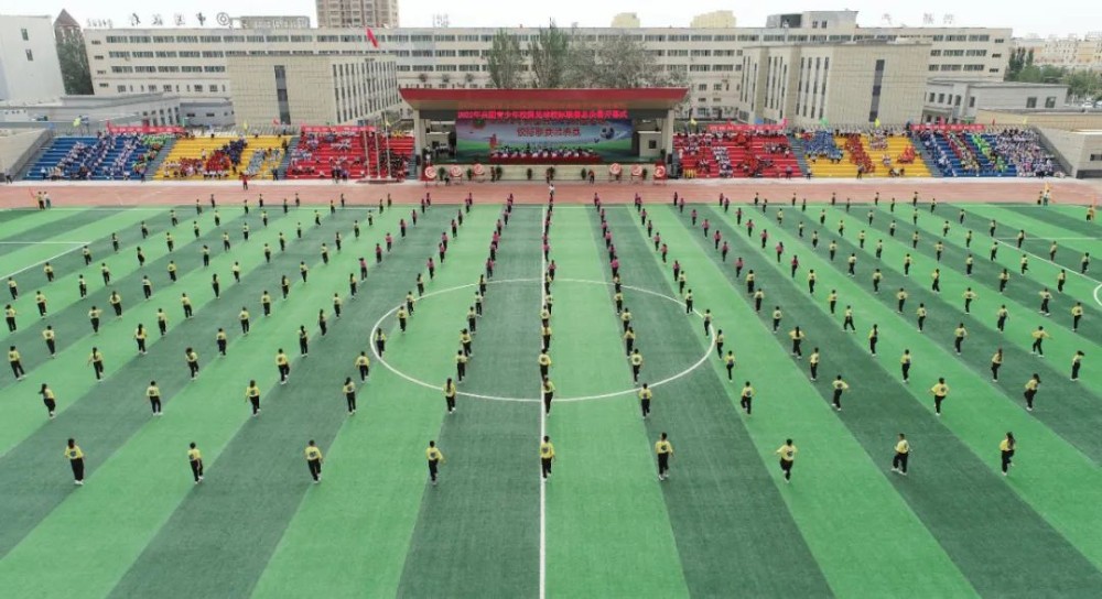 2022年兵团青少年校园足球校际联赛总决赛在阿拉尔鸣哨开球