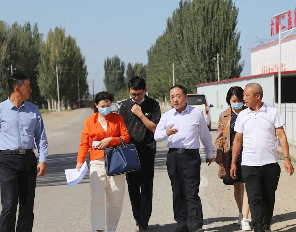 师市工商联赴六团调研“百企助百连”工作