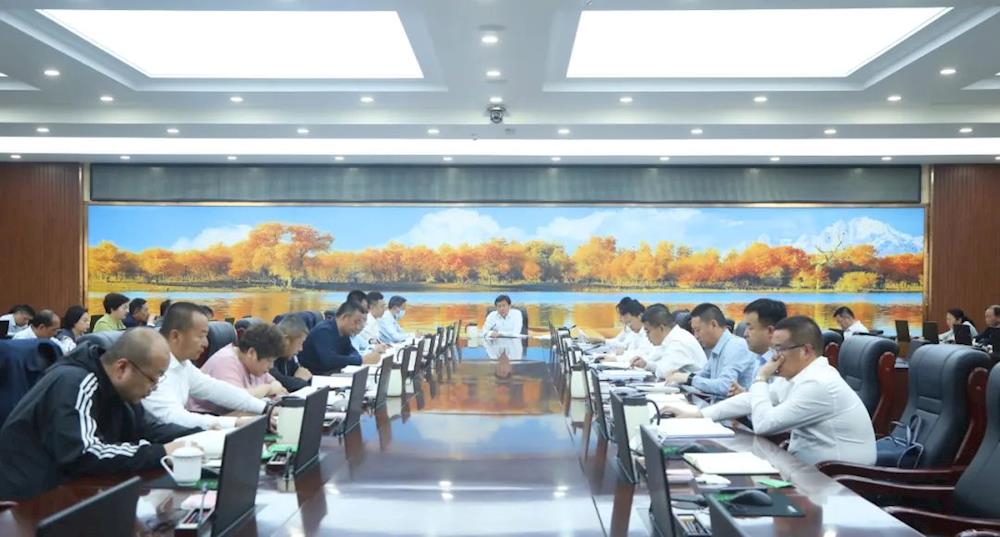 肖勇主持召开师市2023年第5次行政常务会议