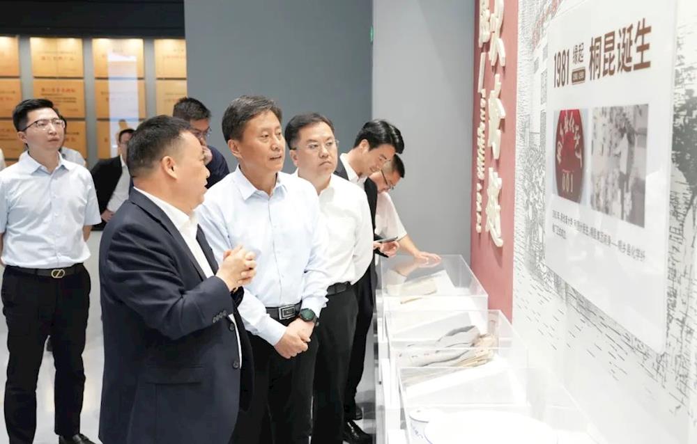 师市代表团赴浙江、四川等地回访企业并考察学习