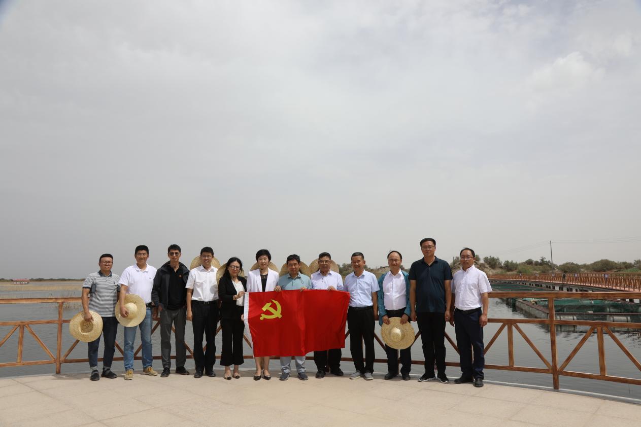 十四团：以虾为媒，搭建宁波·金杨  “科研共享”“党建共建”千里桥