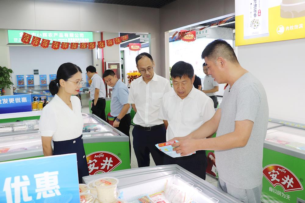 五团沙河镇党委副书记、团长陈忠林一行赴浙江开展招商工作