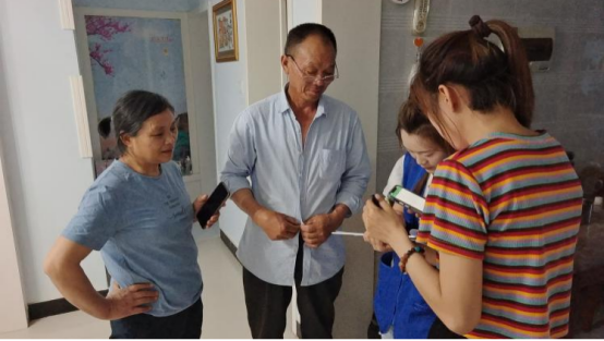 二团开展安全生产宣传教育活动，构建平安和谐团镇