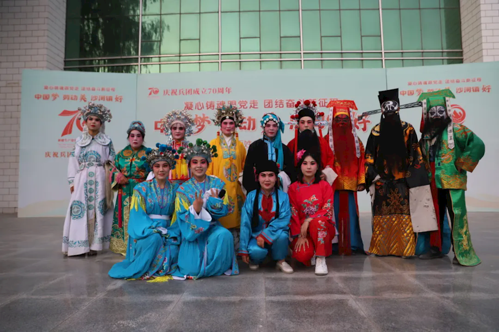 豫剧《铡美案》唱响五团“百姓大舞台”