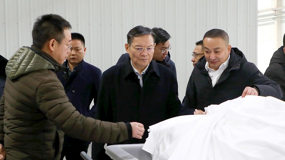 师市党委书记、政委丁翊强在阿拉尔经开区调研