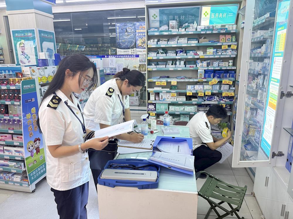 第一师疾病预防控制中心（卫生监督所） 开展辖区药店消毒产品检查  保障群众健康安全