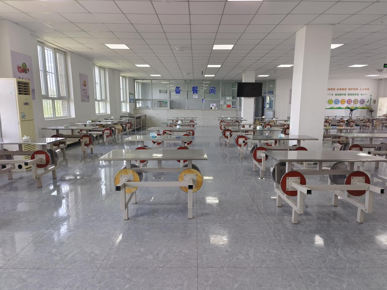 打造“满意食堂”隆运建材把“食”事办在员工心坎上