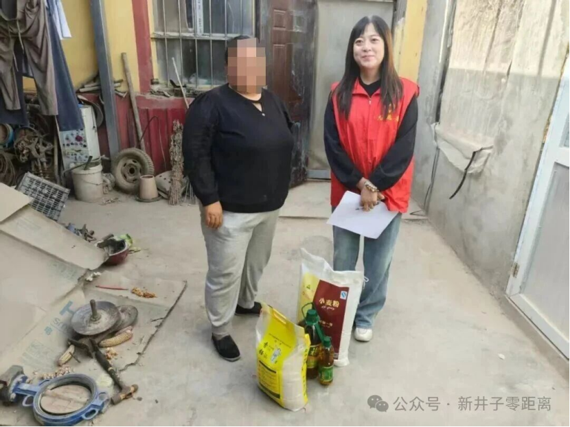 双节走访暖民心，医保宣讲护安康─二团十八连党支部慰问辖区困难家庭