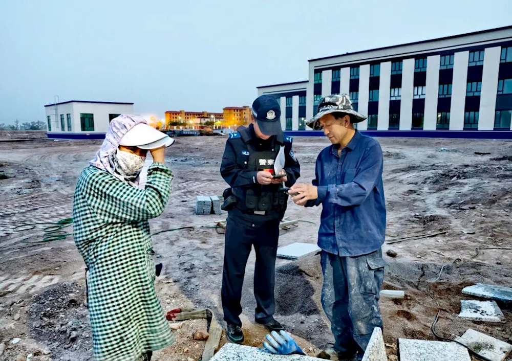 “指尖办、网格走、上门送”——一师公安“暖心警务”织就流动人口服务网