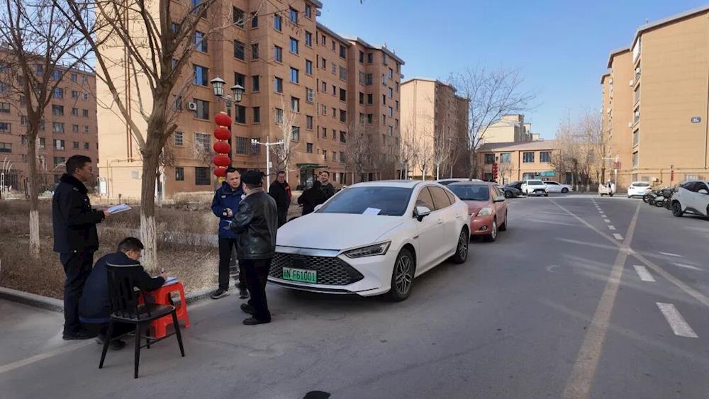 第一师阿拉尔市开展违规占用消防车道专项整治行动