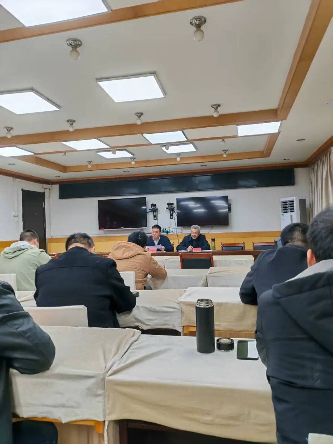 锚定目标 抓实举措 | 八团召开农业重点工作推进会