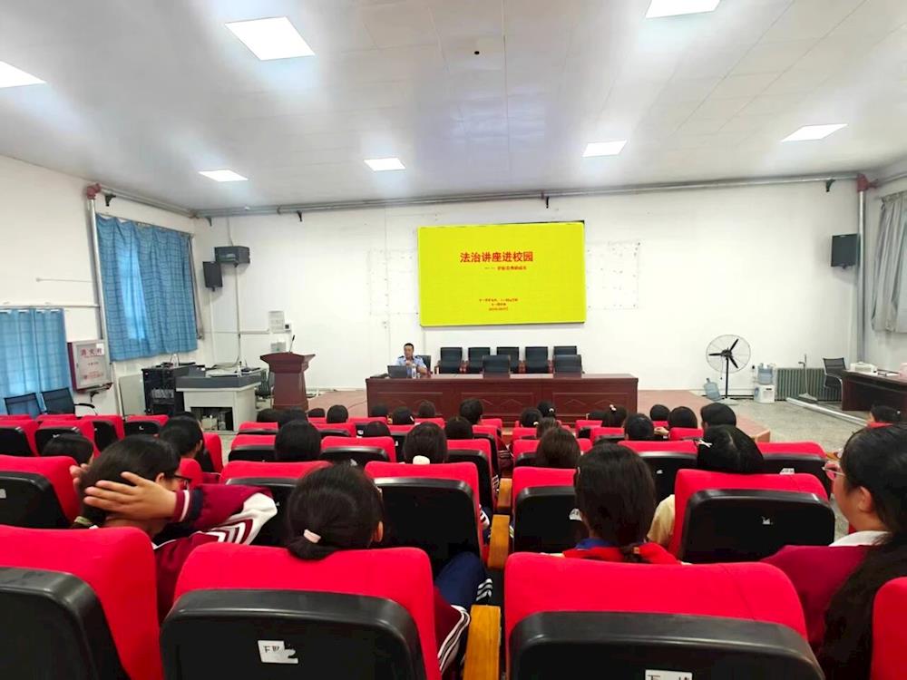 民法典宣传月|十一团开展民法典普法宣传活动