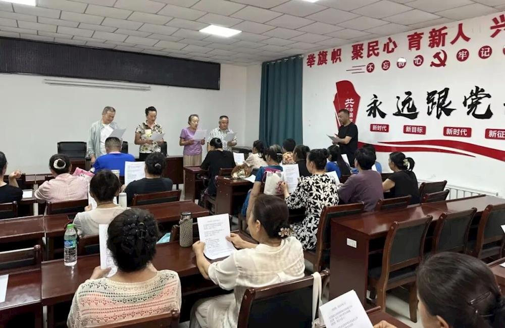 团内新闻   |   文化润疆促发展   文艺结对助提升--新疆艺术剧院歌剧团专家组下沉五团传技赋能