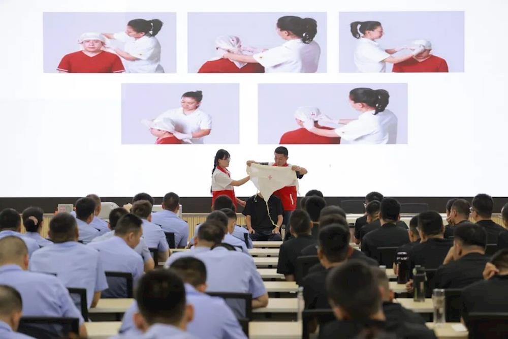 练在平时 “救”在身边——第一师阿拉尔市公安机关开展现场急救专题培训