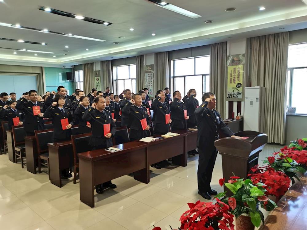 师市市场监督管理局举行宪法宣誓仪式